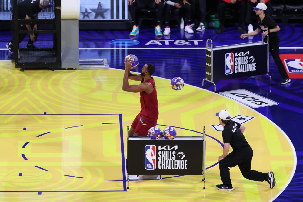 持多线竞争 持多线竞争