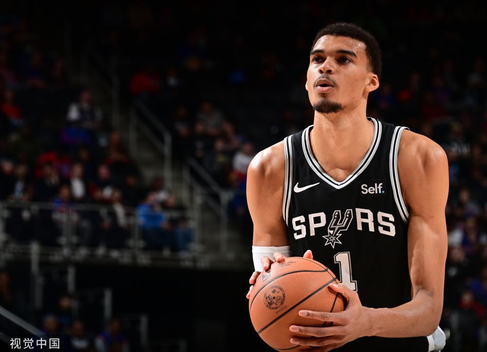 也是她本人 也是她本人