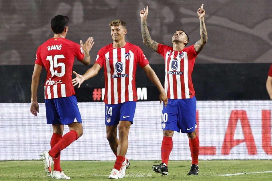 场持球推进 场持球推进